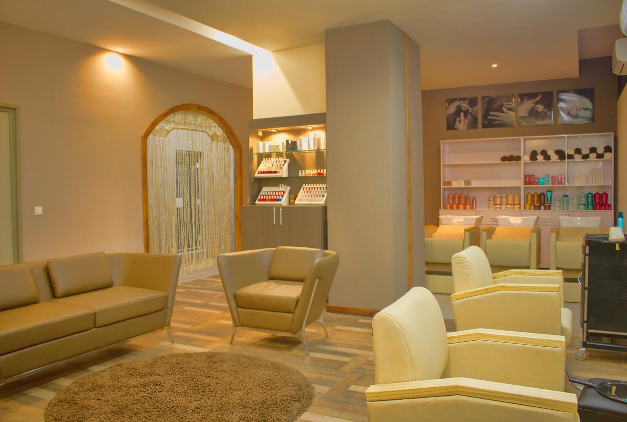 تاوماسينا The Streamliner Hotel Apartment المظهر الخارجي الصورة