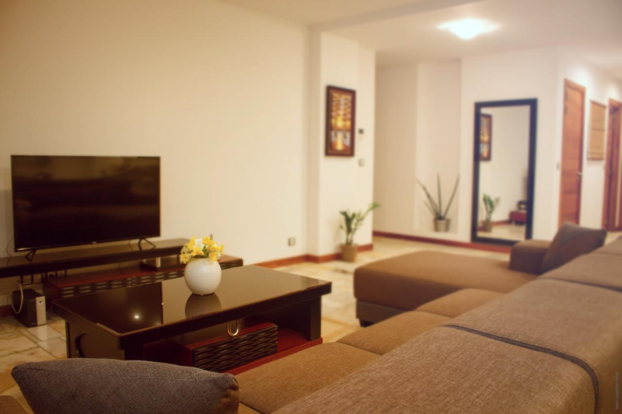 تاوماسينا The Streamliner Hotel Apartment المظهر الخارجي الصورة