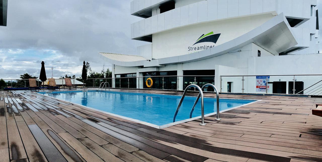 تاوماسينا The Streamliner Hotel Apartment المظهر الخارجي الصورة