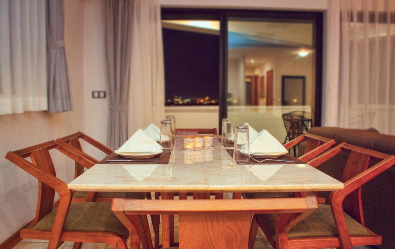 تاوماسينا The Streamliner Hotel Apartment المظهر الخارجي الصورة