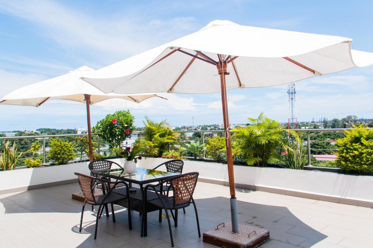 تاوماسينا The Streamliner Hotel Apartment المظهر الخارجي الصورة