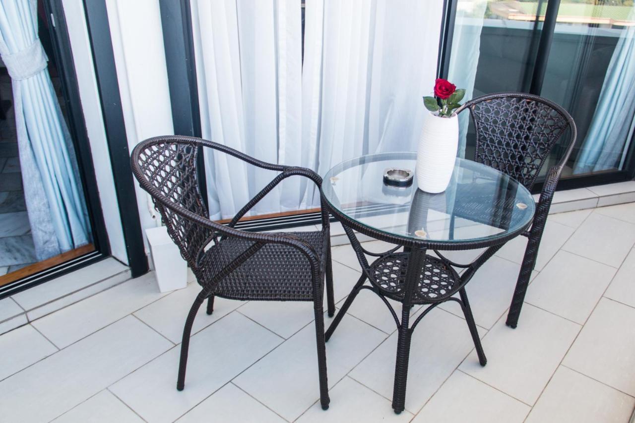 تاوماسينا The Streamliner Hotel Apartment المظهر الخارجي الصورة
