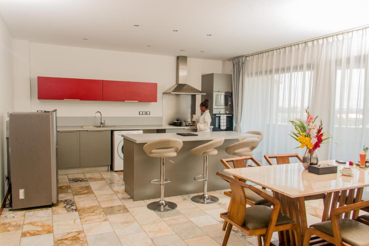 تاوماسينا The Streamliner Hotel Apartment المظهر الخارجي الصورة